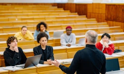 cursos universitários